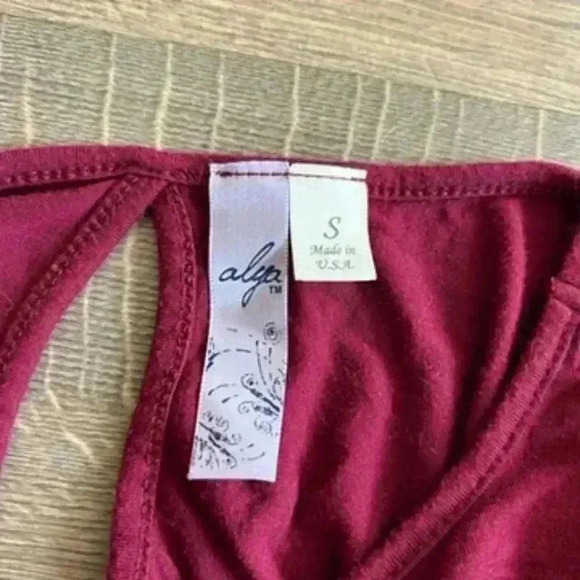 Maroon teeshirt dress - Picture 2 of 6